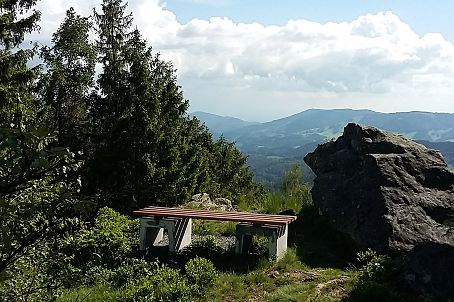 Knöpfles Brunnen Tannfelsen